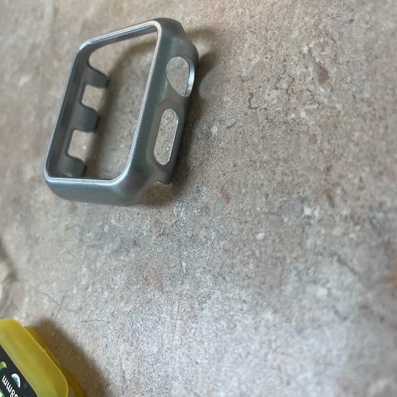 Bundle of 3 Silicone and Plastic Smart Watch Face Cases, 38 mm Face - Picture 6 of 6